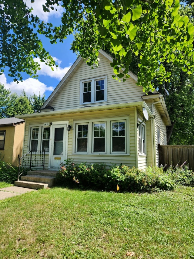 1418 Payne Ave, Saint Paul, MN 55130 - view of bungalow-style house