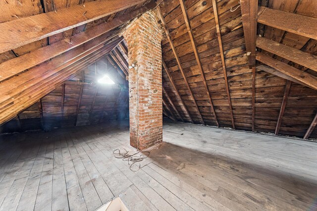 492 Dayton Ave, Saint Paul, MN 55102 - view of attic