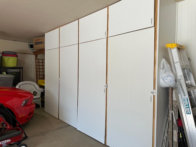 879 Longview Dr, Detroit Lakes, MN 56501 - view of closet