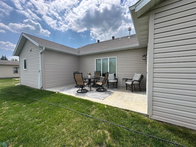 879 Longview Dr, Detroit Lakes, MN 56501 - view of patio / terrace