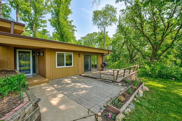 1970 Saint Croix Trl N, West Lakeland Twp, MN 55082 - view of patio