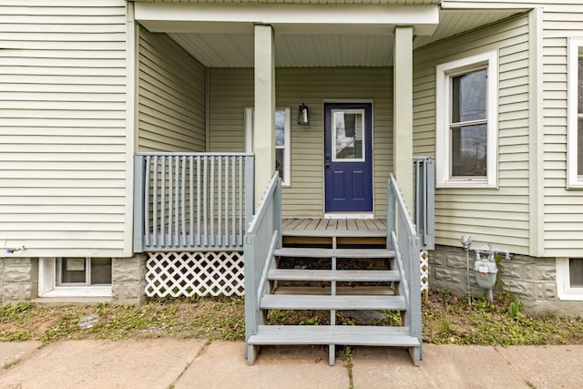 319 60th Ave W, Duluth, MN 55807 - entrance to property featuring a porch
