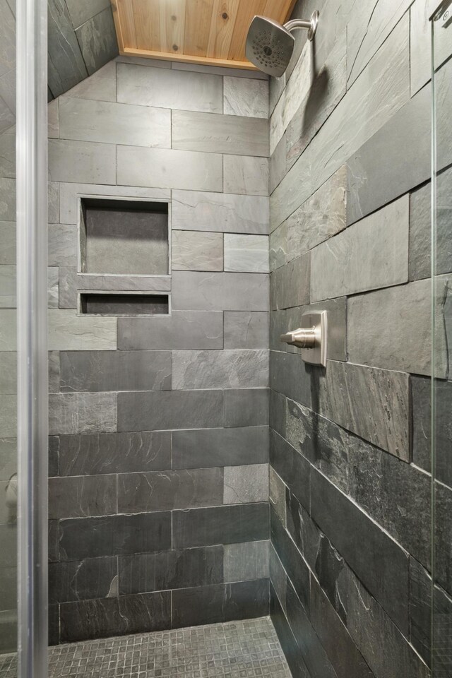 605 Stubbs Bay Rd, Orono, MN 55356 - full bathroom with a tile shower