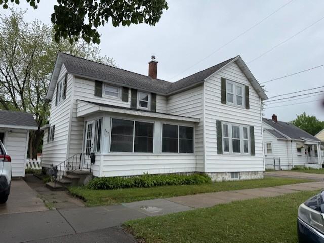 367 High Forest St, Winona, MN 55987 - traditional-style home featuring a chimney and entry steps