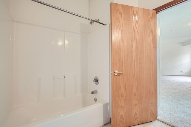 4824 53rd St Unit 410, Minneapolis, MN 55417 - full bathroom with bathtub / shower combination