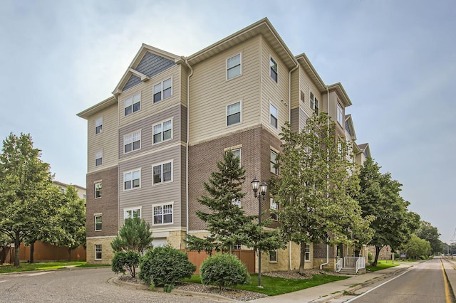 4824 53rd St Unit 410, Minneapolis, MN 55417 - view of building exterior