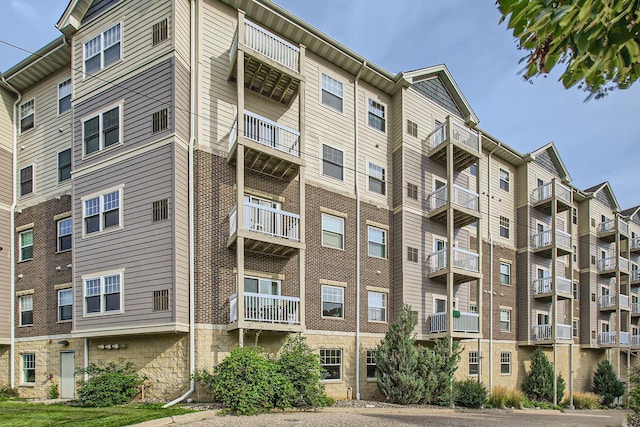 4824 53rd St Unit 410, Minneapolis, MN 55417 - view of apartment building / complex with cooling unit