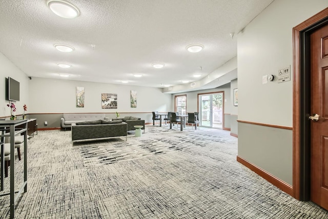 4824 53rd St Unit 410, Minneapolis, MN 55417 - lobby with a textured ceiling