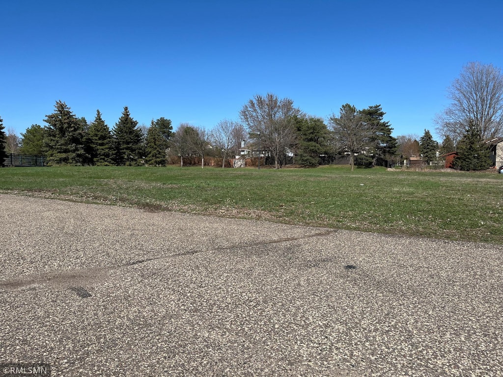 11477 Marketplace Dr N, Champlin, MN 55316