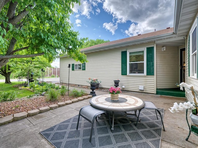 5420 Saxony Ct, White Bear Twp, MN 55110 - view of patio