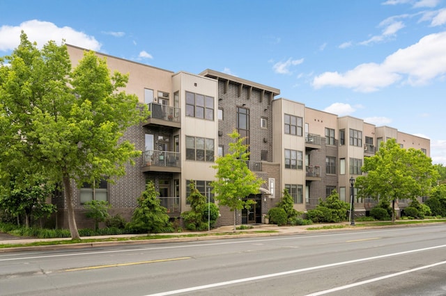 4500 Chicago Ave Unit 311, Minneapolis, MN 55407 - view of apartment building / complex