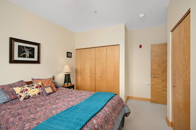 4500 Chicago Ave Unit 311, Minneapolis, MN 55407 - bedroom featuring carpet flooring, baseboards, and a closet