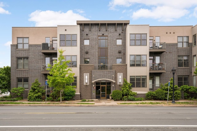 4500 Chicago Ave Unit 311, Minneapolis, MN 55407 - view of apartment building / complex