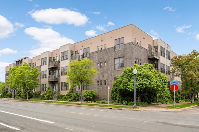 4500 Chicago Ave Unit 311, Minneapolis, MN 55407 - view of apartment building / complex