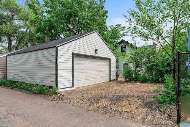 3812 Elliot Ave, Minneapolis, MN 55407 - detached garage with a gate