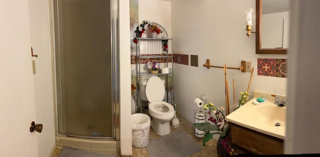 1272 Burke Ave E, Maplewood, MN 55109 - bathroom with a shower stall, toilet, and vanity