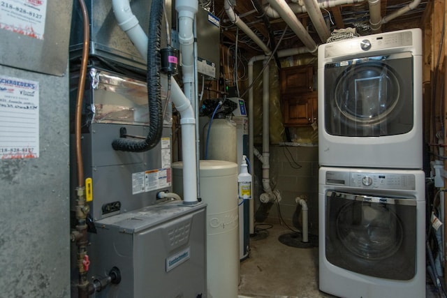7903 Long Lake Bay Rd, Brainerd, MN 56401 - laundry room featuring estacked washer and dryer