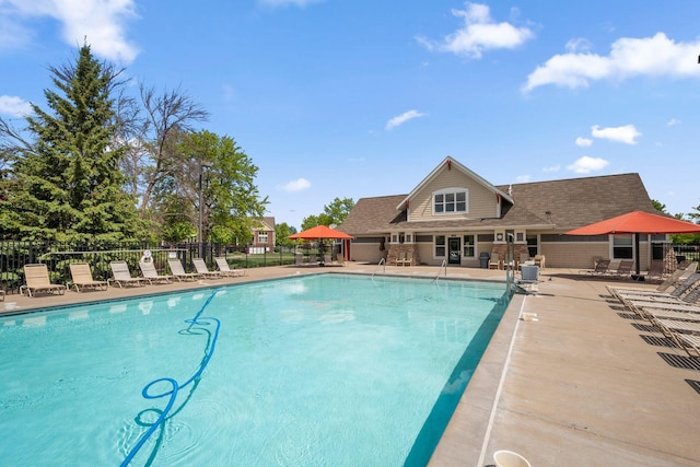 2658 133rd St W, Rosemount, MN 55068 - community pool with a patio area
