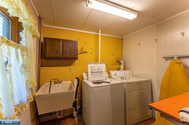 3240 Breezy Point Rd, Tower, MN 55790 - laundry room featuring a sink and washer and dryer