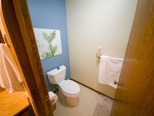 9826 Brighton Ln, Eden Prairie, MN 55347 - bathroom featuring toilet