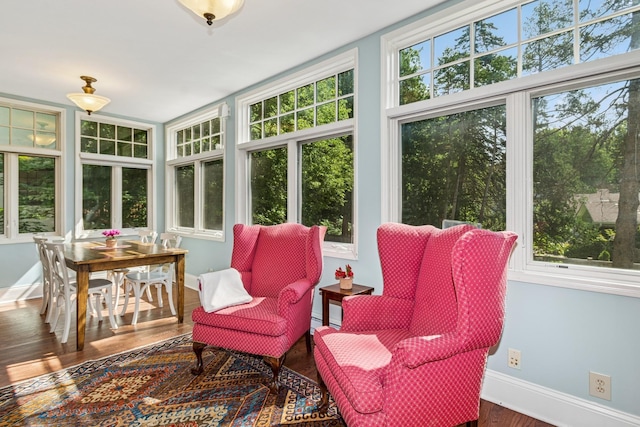 5319 Upton Ave S, Minneapolis, MN 55410 - sunroom / solarium with plenty of natural light and wood finished floors