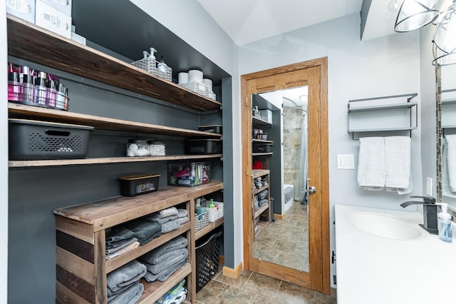 1000 17th St SW, Austin, MN 55912 - storage area featuring a sink