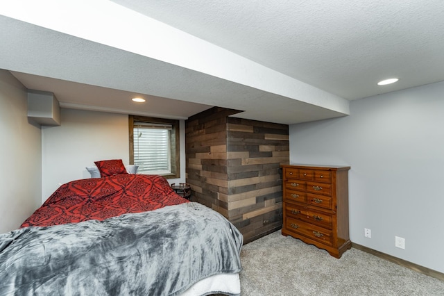 1000 17th St SW, Austin, MN 55912 - carpeted bedroom featuring baseboards, recessed lighting, and a textured ceiling