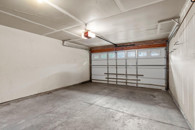 1022 17th Ave SE, Forest Lake, MN 55025 - garage with a garage door opener