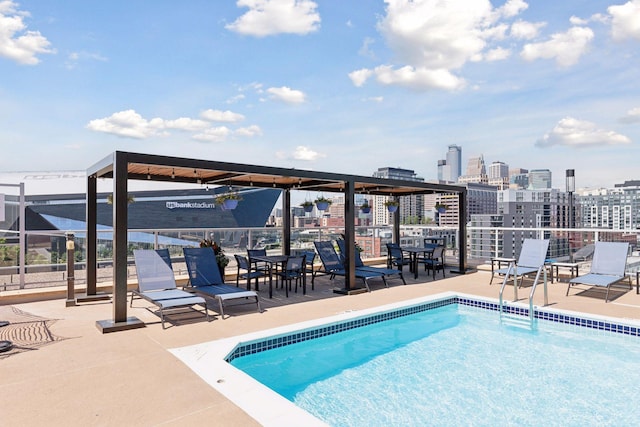 215 10th Ave S Unit 312, Minneapolis, MN 55415 - community pool with a city view