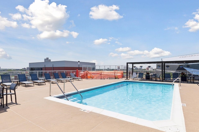 215 10th Ave S Unit 312, Minneapolis, MN 55415 - community pool featuring a patio area