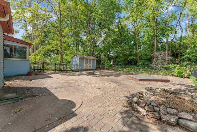 39 Magnolia Ave E, Saint Paul, MN 55117 - fenced backyard featuring a patio area