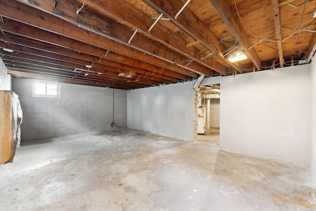 39 Magnolia Ave E, Saint Paul, MN 55117 - below grade area featuring gas water heater