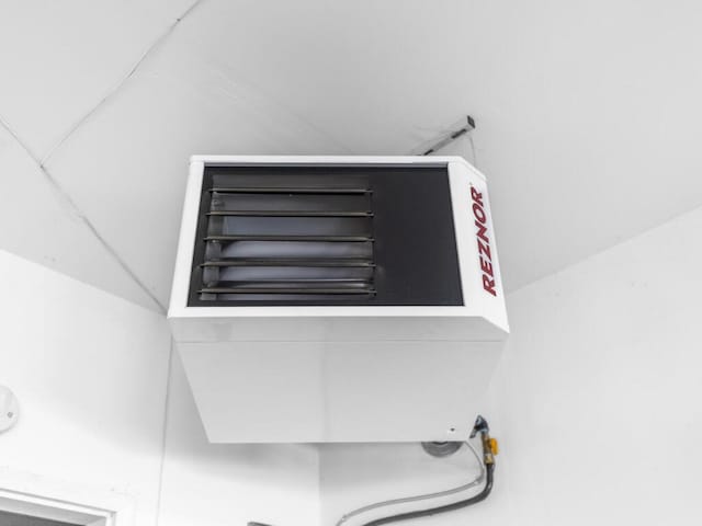 7121 208th St N, Forest Lake, MN 55025 - detailed view of a heating unit