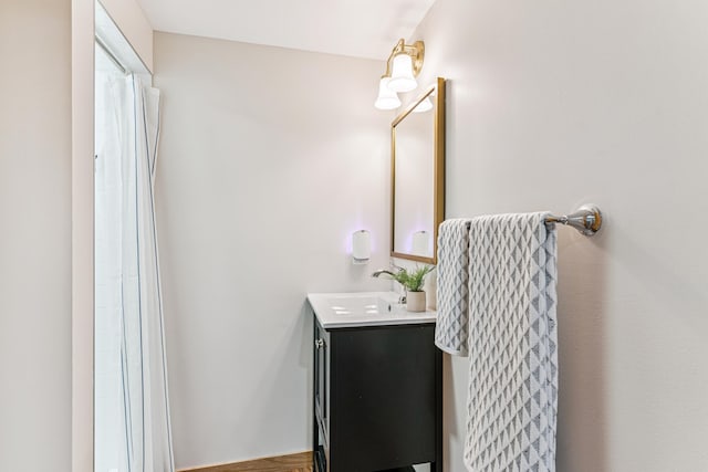 5640 13th Ave S, Minneapolis, MN 55417 - full bath with vanity