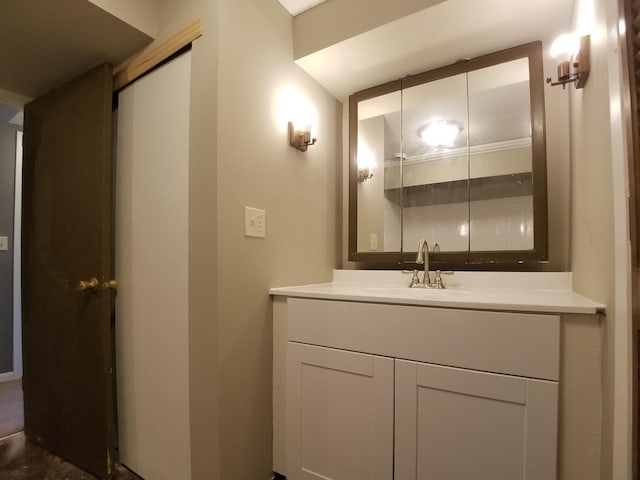 732 Vernon Ave NW, Elk River, MN 55330 - bathroom featuring vanity