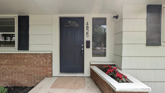 4825 Drew Ave S, Minneapolis, MN 55410 - view of exterior entry