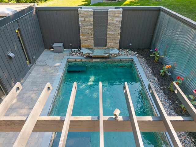 18101 Woolman Dr, Minnetonka, MN 55345 - view of swimming pool