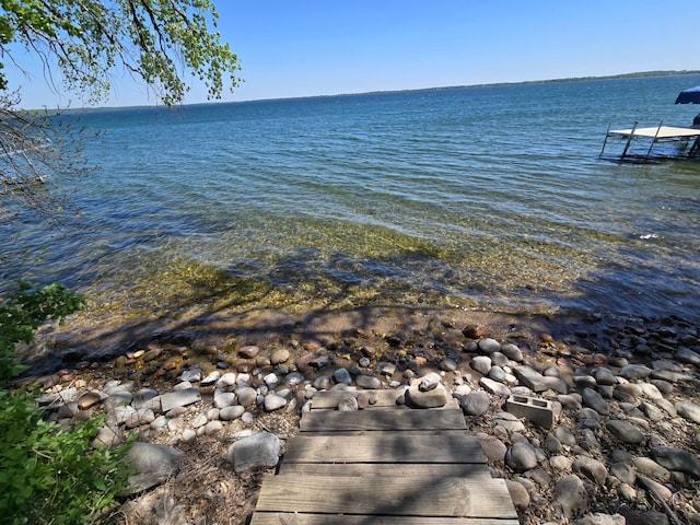 337 Lake Ave N, Spicer, MN 56288 - water view