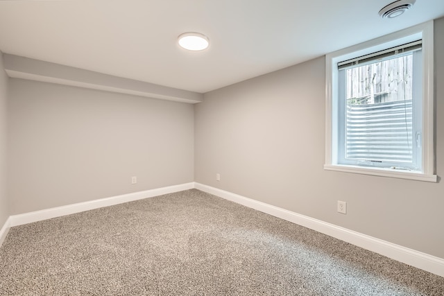 4245 11th Ave S, Minneapolis, MN 55407 - carpeted empty room featuring baseboards