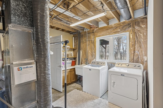 3664 Canary Way, Eagan, MN 55123 - laundry area with washer and dryer