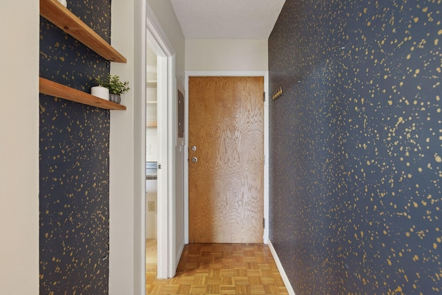 1912 Dupont Ave S Unit 302, Minneapolis, MN 55403 - hallway featuring wallpapered walls and baseboards