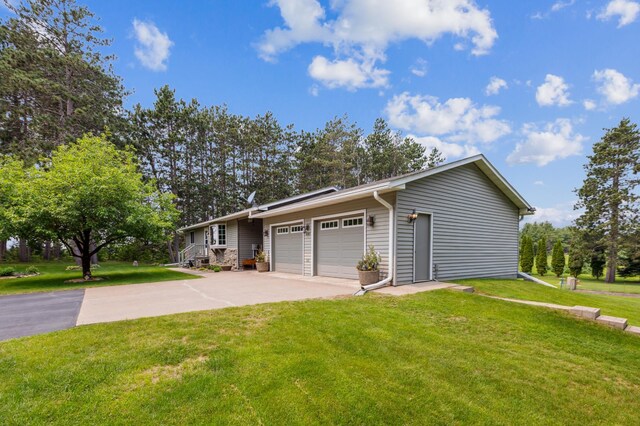 4765 344th Ln NW, Cambridge, MN 55008 - garage with driveway