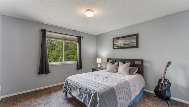 13590 Jesse St, Becker, MN 55308 - bedroom featuring carpet floors, a textured ceiling, and baseboards