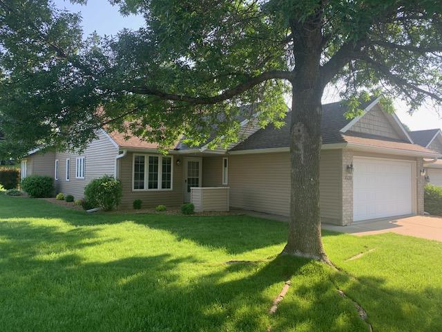 1539 Carleton Dr, Hastings, MN 55033 - photo 1