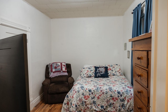 835 Park St, Fairmont, MN 56031 - bedroom featuring wood finished floors and baseboards