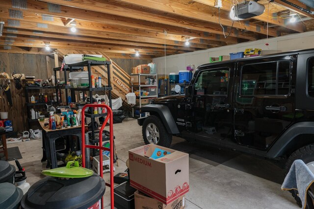 835 Park St, Fairmont, MN 56031 - garage with a garage door opener