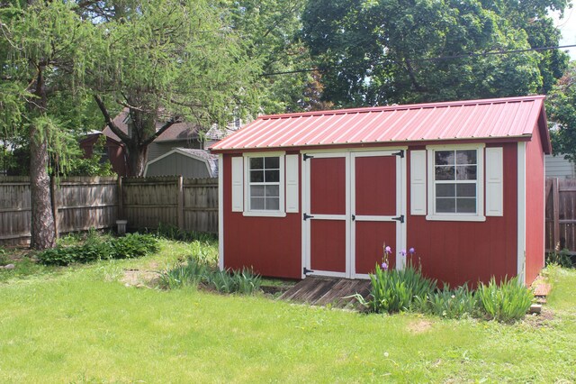 835 Park St, Fairmont, MN 56031 - view of shed