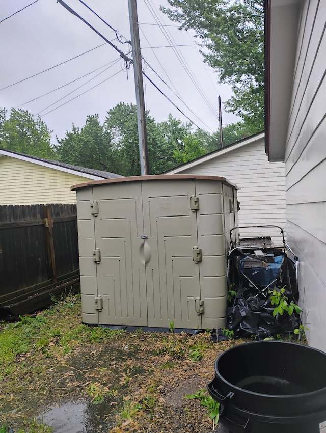 1221 43rd Ave NE, Columbia Heights, MN 55421 - view of shed