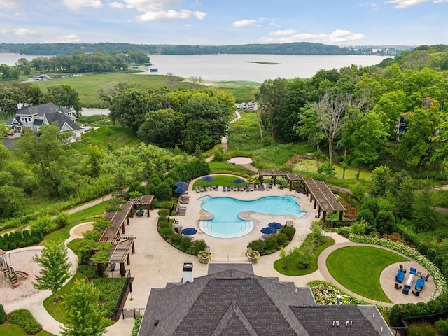 6678 Wildflower Way, Minnetrista, MN 55331 - drone / aerial view of a pool area and a large body of water