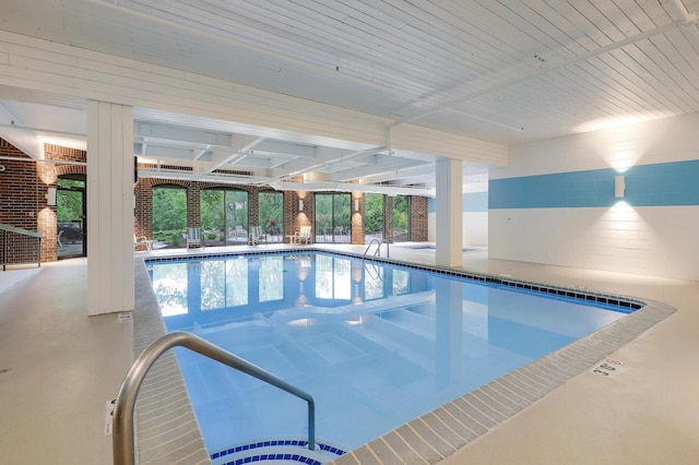 5601 Dewey Hill Rd Unit 310, Edina, MN 55439 - view of indoor pool